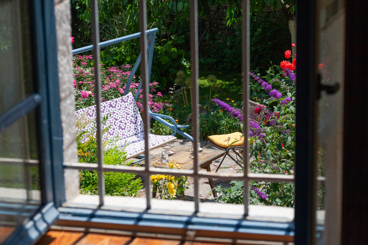 Mitsikeli-kamer, Superior Familiekamer met uitzicht op de tuin Een ruime en zonnige familiekamer met een prachtig uitzicht op de tuin.