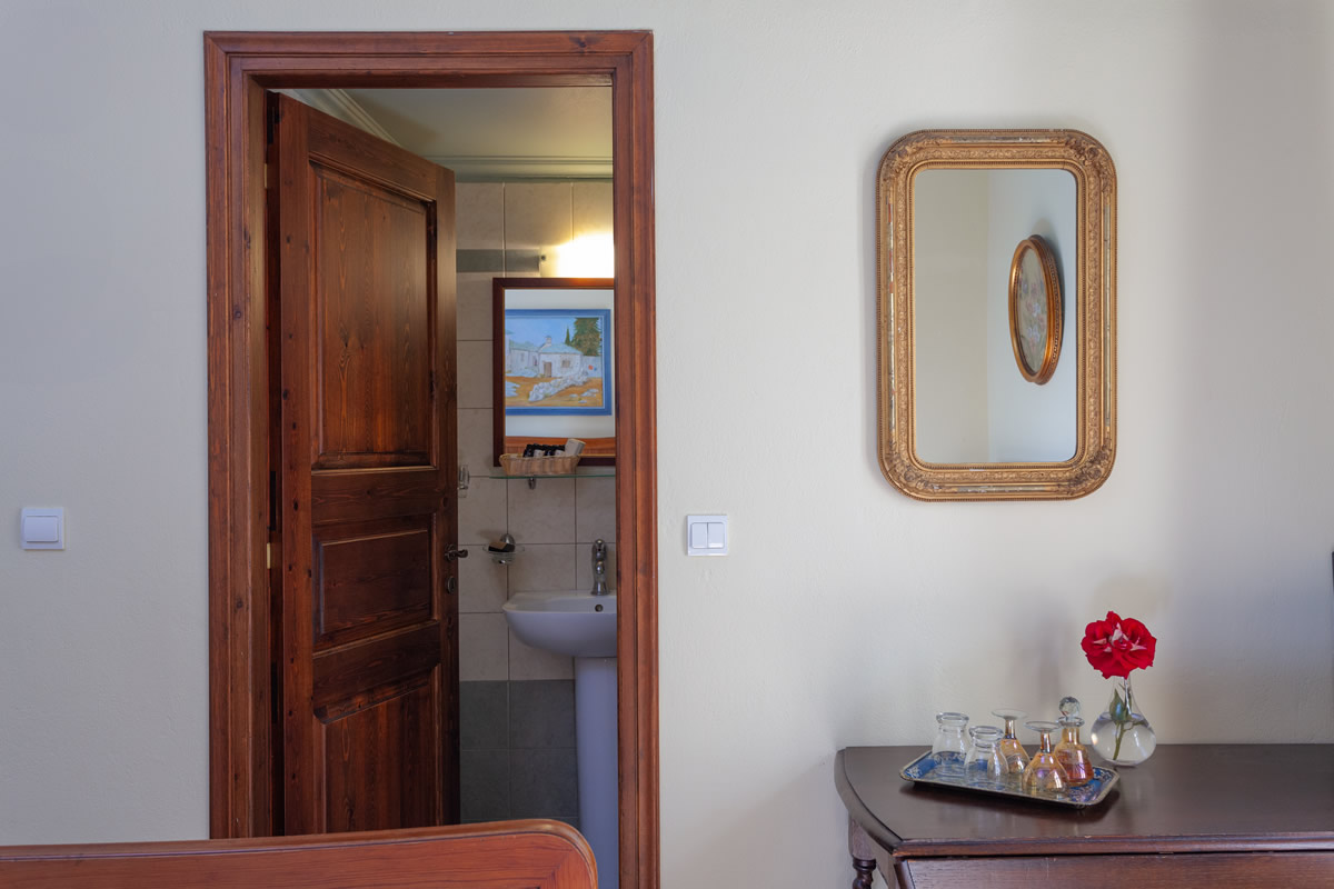 Smolikas-kamer, gezellige kamer, een gastvrije en ontspannen kamer die volledige stilte en rust biedt aan de vermoeide reiziger.